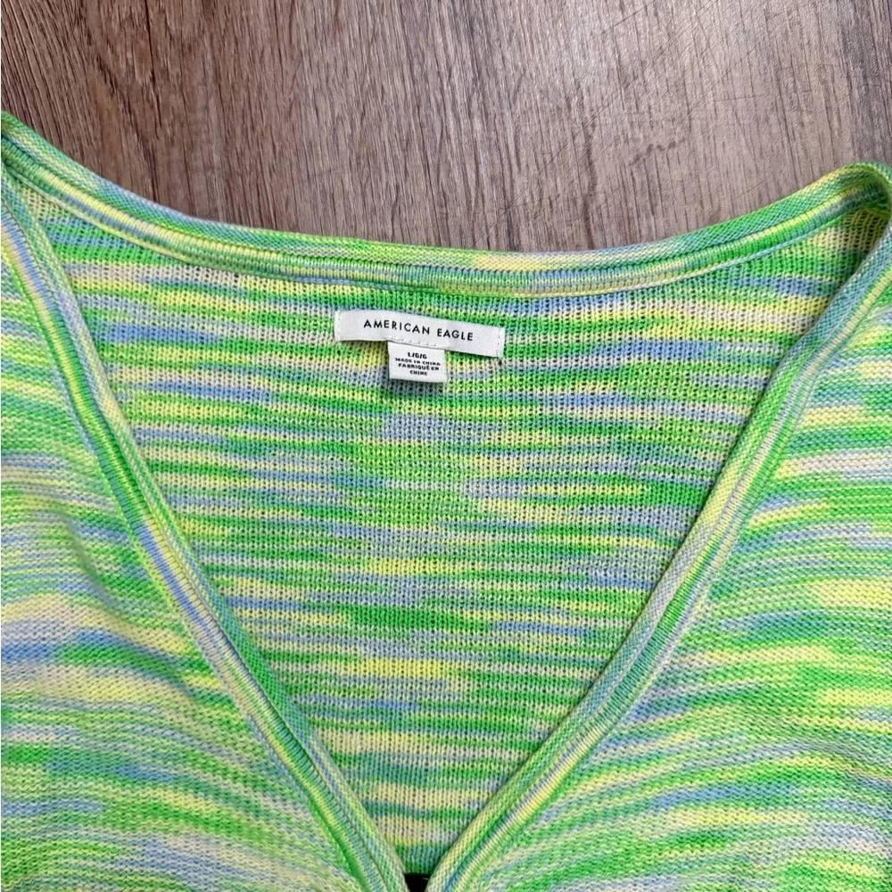 American Eagle • Y2K Cropped Bell Sleeve Sweater - Picture 5 of 12